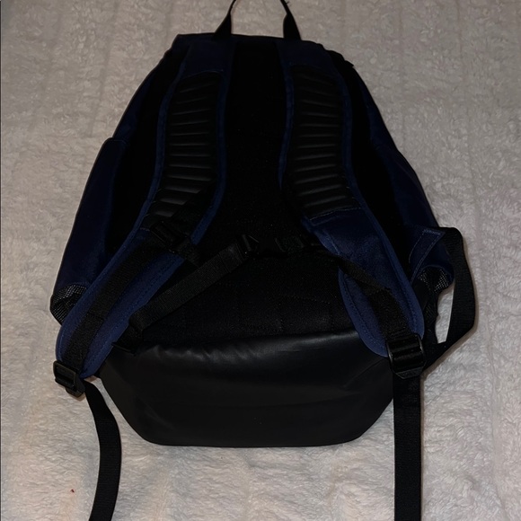 Nike Quad Zip System Navy Blue Backpack - Picture 3 of 10